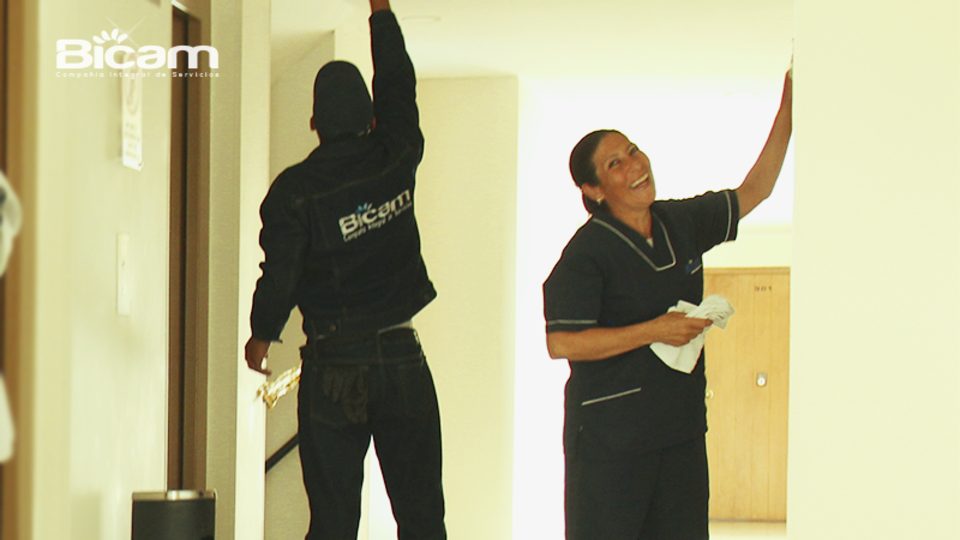 operarios aseo